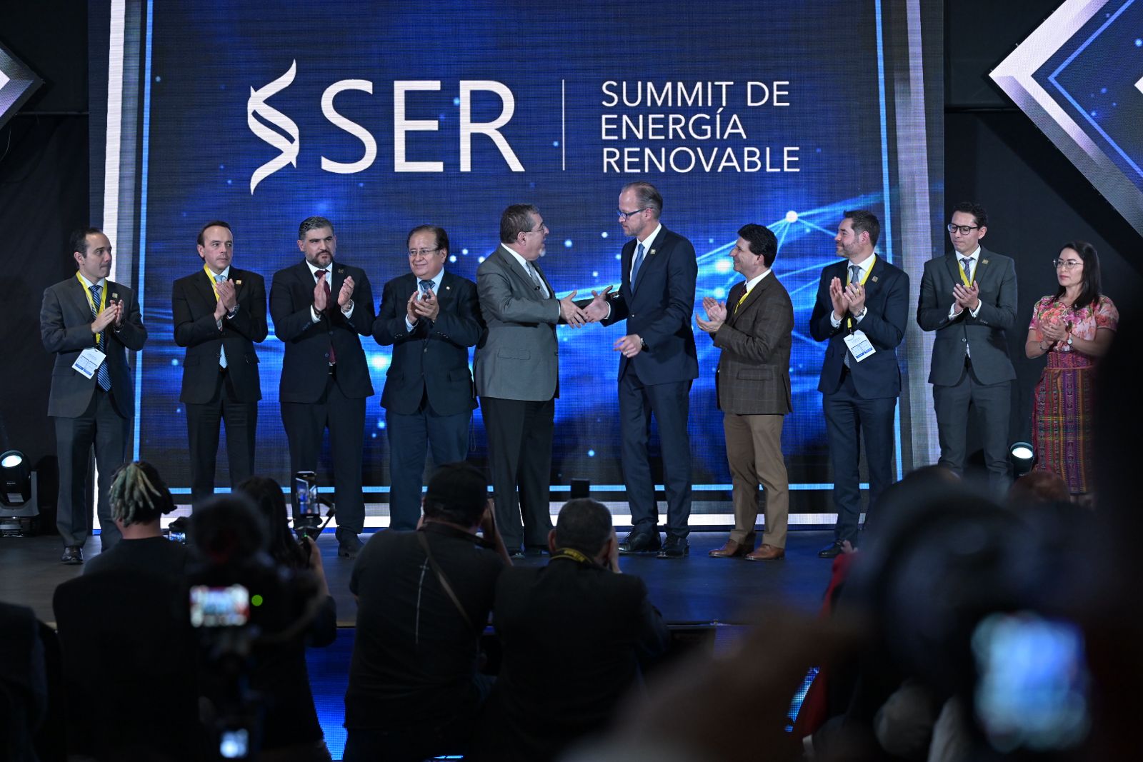 Primera edición del Summit de Energía Renovable de AGER