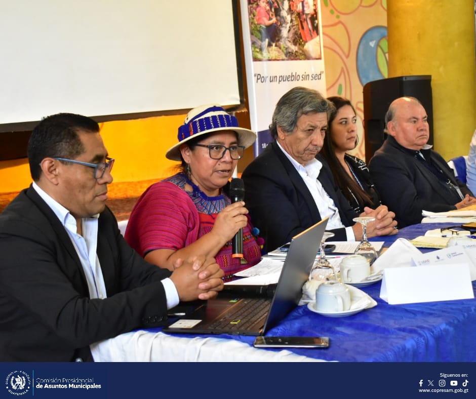 Encuentro de líderes municipales en Huehuetenango para fortalecer proyectos de agua y saneamiento